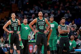 Boston Celtics fans latterliggør Irving